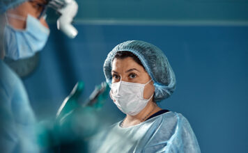 Medical expert in personal protective equipment